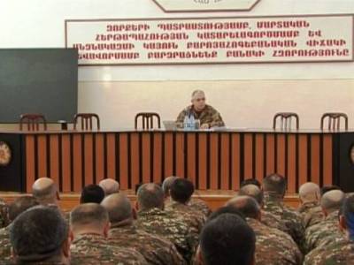 Լեւոն Մնացականյանը խորհրդակցություն է հրավիրել եւ Ամանորից առաջ հանձնարարականներ տվել