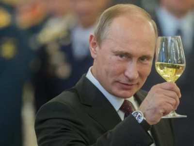 Putin congratulates his Armenian counterpart on forthcoming New Year and Christmas