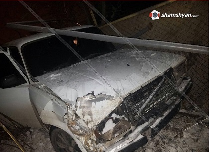 В Ереване 19-летний водитель «ВАЗ 2107» врезался в газопроводную трубу