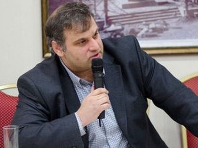 Грузинский политолог решил спасти азербайджанцев Грузии от христианских крестов