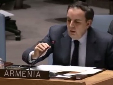 Замглавы МИД Армении представил депутату Европарламента последствия агрессии Азербайджана