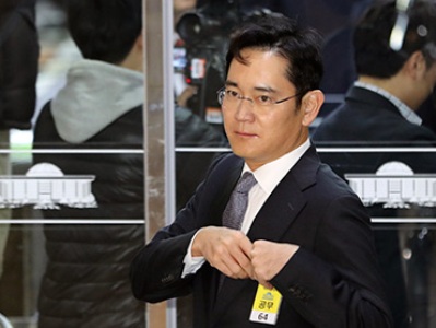 Interrogation of Samsung vice-chairman lasts 22 hours