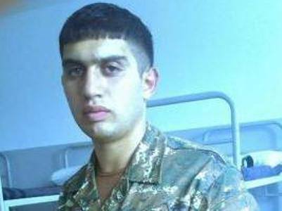 Указом президента НКР военнослужащий Гарик Варданян посмертно награжден медалью «За боевые заслуги»