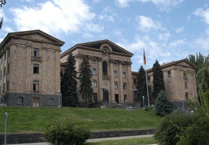 «168 ժամ». Հայաստանի ամենագաղջ ընտրությունը. բազմաթիվ դաշինքներ ու դատարկ քաղաքական դաշտ
