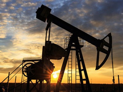 Мировые цены на нефть не определились с динамикой