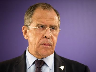Лавров назвал автора доклада о компромате на Трампа беглым жуликом