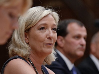Le Figaro: «Национальный фронт» ищет €14 млн на президентскую кампанию Ле Пен
