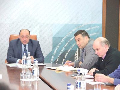 Սուրեն Կարայանը հանդիպել է դեղագործության ոլորտի ներկայացուցիչների հետ (ֆոտո)