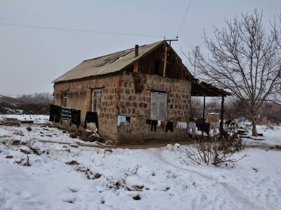 Ներքնահարկում բնակվող բազմանդամ ընտանիքն աջակցության կարիք ունի. առնետը վնասել է երեխայի դեմքը