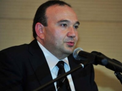Դպրոցը պետք է հնարավորինս հեռու պահել քաղաքականությունից.Լեւոն Մկրտչյան