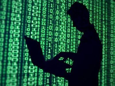 CNN: Hacker warns Trump about high vulnerability of his Twitter account