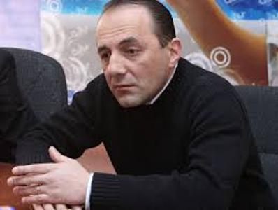 Նոր ավագանիում Տարոն Մարգարյանի մոտ այլեւս չի ստացվի տարին 5 անգամ ասֆալտապատել փողոցը. քաղաքագետ