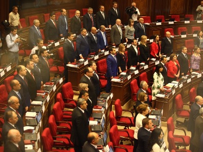 New Armenia parliament members take oath
