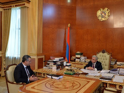 Գյուղնախարարի պաշտոնակատարը զեկուցել է Սերժ Սարգսյանին (Ֆոտո)