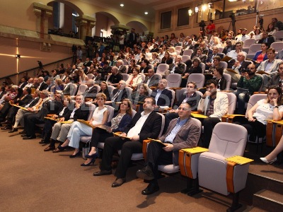 «Ավրորա» մարդասիրության ցուցիչ. Թրամփը եւ Մերկելը փախստականների ճգնաժամի լուծումը գտնելու լավագույն դիրքում են