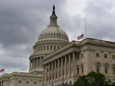 Американские сенаторы рассмотрят законопроект о новых санкциях против РФ летом
