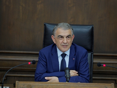 Ամենամեծ բեռն այսօր իմն է, երբ ես իմ աշխատակազմում 22 խորհրդականներին ու օգնականներին կրճատել եմ. Արա Բաբլոյան (Ֆոտո)
