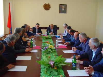 Հայաստանում կա մոտ 400 համայնք, որոնց բյուջետային եկամուտները հնարավորություն չեն տալիս զարգանալու. Լոքյան
