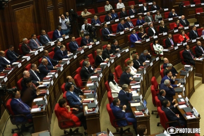 «Առավոտ». ԱԺ-ից դուրս մնացած ուժերը դուրս կգա՞ն «մանթրաժից». ամիսներով «դարդ անելը» մենթալիտետ է