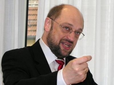 Schulz urges to stop deportation of women and children from Germany to Afghanistan