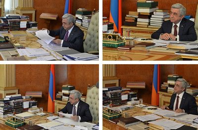 «168 жам»: Какие книги читает президент Армении?