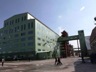 Գնացքի վագոնի վրա կանգնած են եղել, բախվել են անգարին, ընկել ներքեւ. մանրամասներ շաքարի գործարանի դեպքից