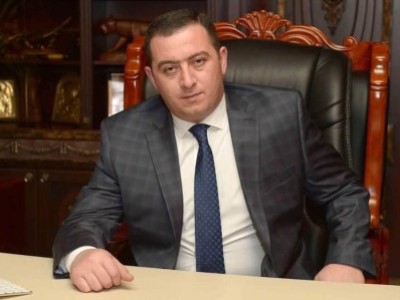 «Փաստ». Գեղարքունիքի մարզպետը խորհրդական է նշանակել Վարդենիսի քաղաքապետի եղբորորդուն