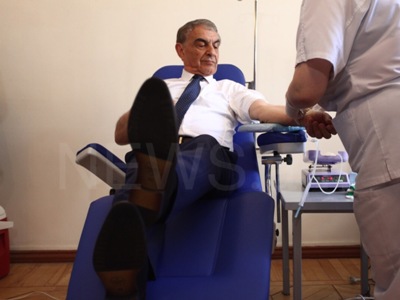 Որպես դոնոր պարբերաբար չեմ հանձնում արյուն. ԱԺ նախագահ