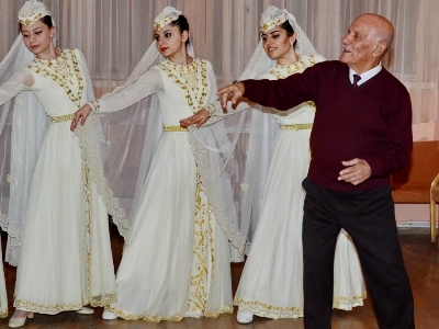 Серж Саргсян поздравил с 85-летием хореографа  Сурена Гянджумяна