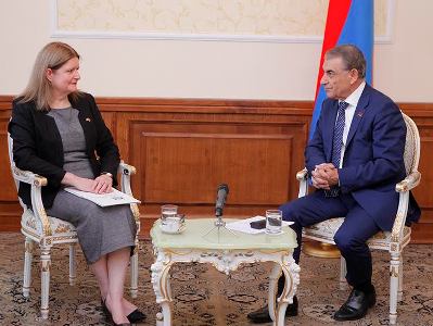 Посол: Великобритания поддерживает подходы МГ ОБСЕ и видит решение конфликта исключительно переговорным путем