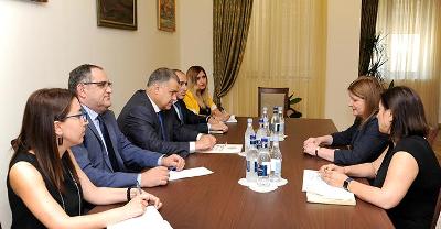 Բրիտանիայի դեսպանը արդարադատության նախարարություն էր գնացել