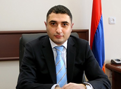 «Հրապարակ».«Սեւ, մութ» ամպեր դատավորի գլխին. ասել են՝ «դիմումդ գրի, գնա», նա էլ «բյուլետեն» է վերցրել