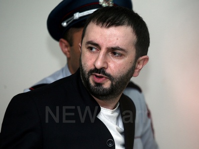 Адвокат члена группы «Сасна црер»: Моего подзащитного избили