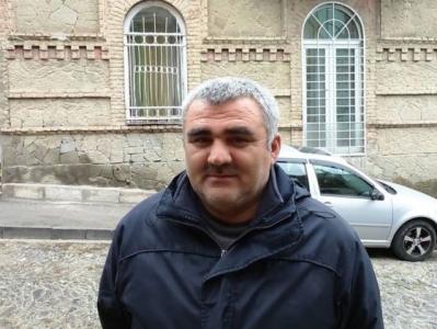 Правосудие по-азербайджански: Избитый журналист подвергся экспертизе спустя месяц после нападения