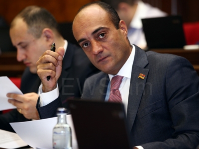 Անվտանգության մասին պատկերացումները խիստ տարբեր են սահմանամերձ եւ «թիկունքային» համայնքներում. Արման Սաղաթելյան