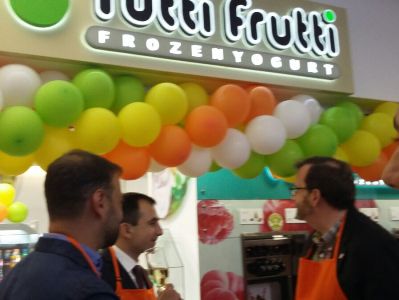 В Армении открылся первый магазин замороженных йогуртов «Tutti Frutti»