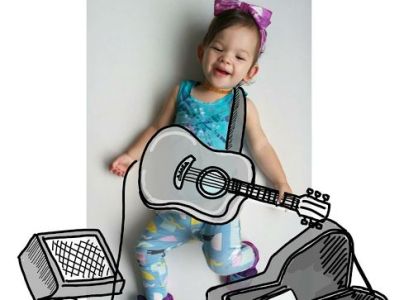 A creative mom who edits her daughter’s photos with PicsArt goes viral on social media