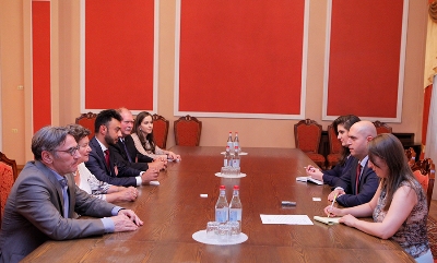 Armenian committee chairman, Konrad Adenauer representative discuss cooperation