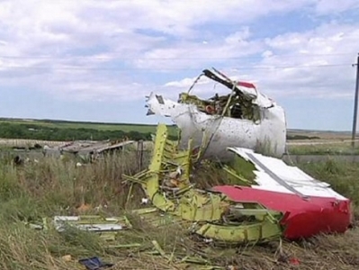 MH17 օդանավի աղետի մեջ կասկածվողները դատարանի առջեւ պատասխան կտան Նիդերլանդներում
