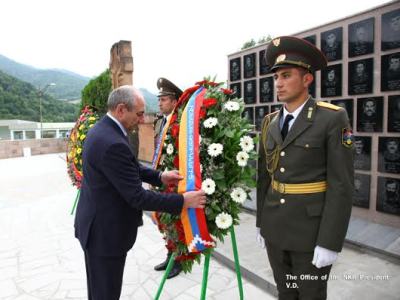 Президент Арцаха принял участие в открытии памятника погибшим воинам-освободителям