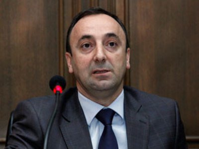 Գլխավոր դատախազը որեւէ գործով բացատրություն տալու իրավունք չունի. Հրայր Թովմասյան