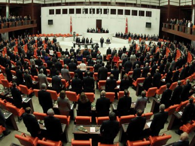 Депутатов парламента Турции отныне  могут штрафовать за высказывания о Геноциде армян