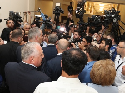 Որոնք են լինելու նոր վարչապետի առաջին քայլերը. Փաշինյանը փակագծեր է բացում