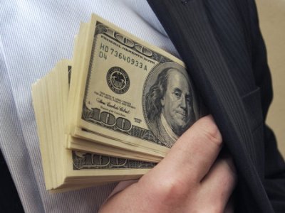 2017-ին միայն կաշառք ստանալու, տալու դեպքերը ավելացել են 92-ով. քրեական հետապնդման է ենթարկվել 101 պաշտոնյա. դատախազ