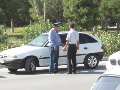 Թուրքմենստանում վարորդներից առգրավում են «77»-ով սկսվող համարանիշները