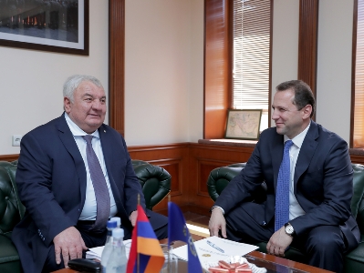 Armenia Defense Minister, CSTO Secretary General discuss Astana meeting