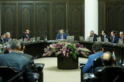 «Հրապարակ». ԲՀԿ-ի քվոտայով փոխվարչապետ դարձած Մհեր Գրիգորյանը դիտողություն արեց վարչապետ Փաշինյանին