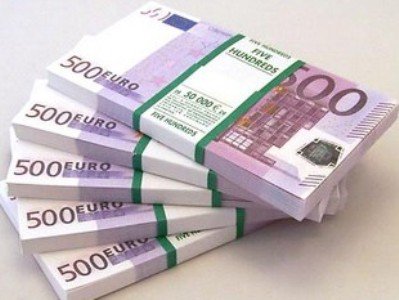 EU to allocate € 1.5 billion to help refugees in Turkey