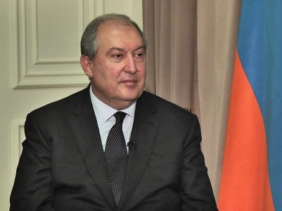 Sarkissian hands prizes to 2017 Armenia presidential award laureates (VIDEOS)