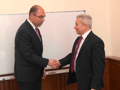 Ատոմ Ջանջուղազյանը ՀՀ-ում ԵԶԲ ներկայացուցչության տնօրենի հետ քննարկել է ներդրումների հարցը